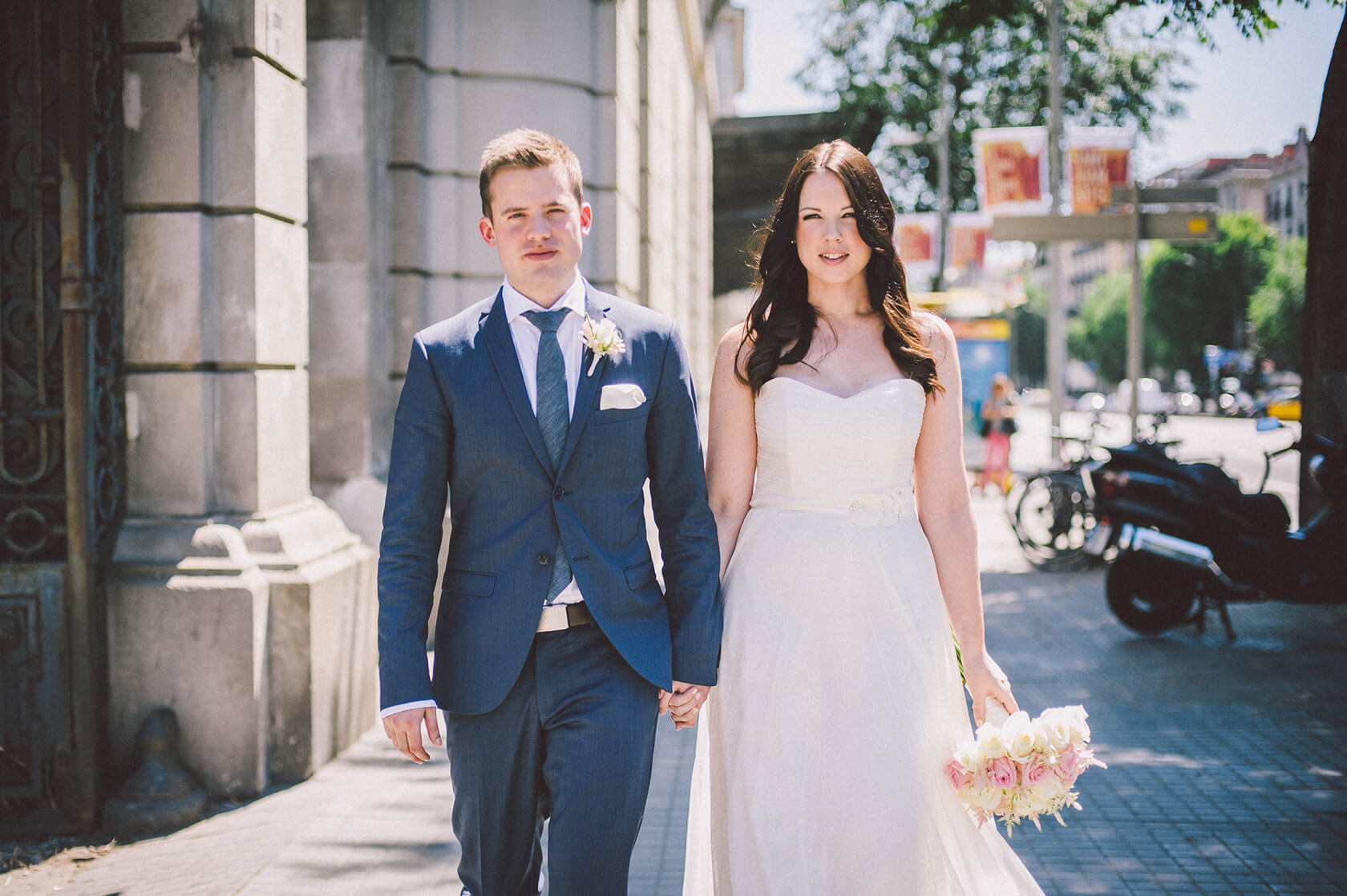 Wedding photo session Estació de França Barcelona
