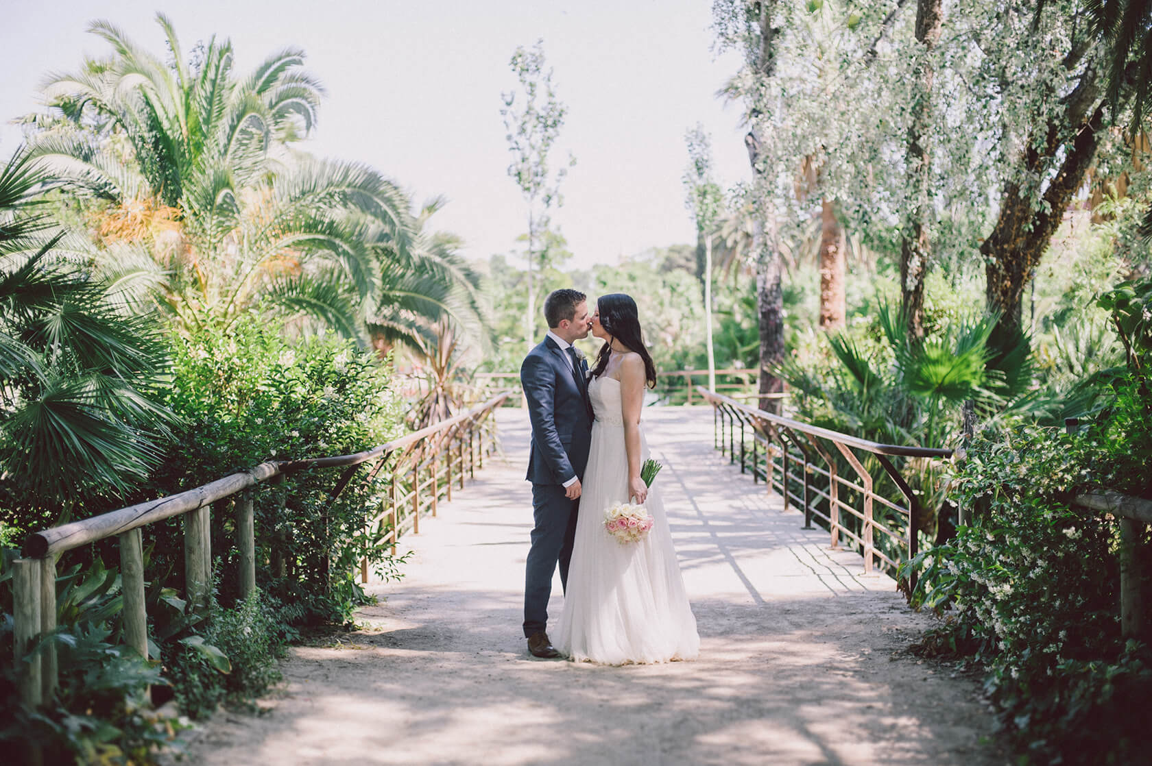 Wedding photo session Ciutadella park Barcelona